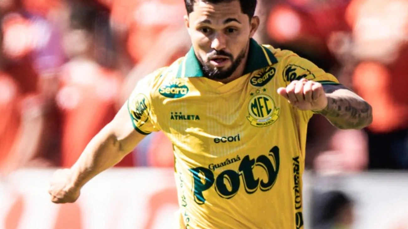 Alesson revela cobrança intensa por desempenho no Mirassol agora