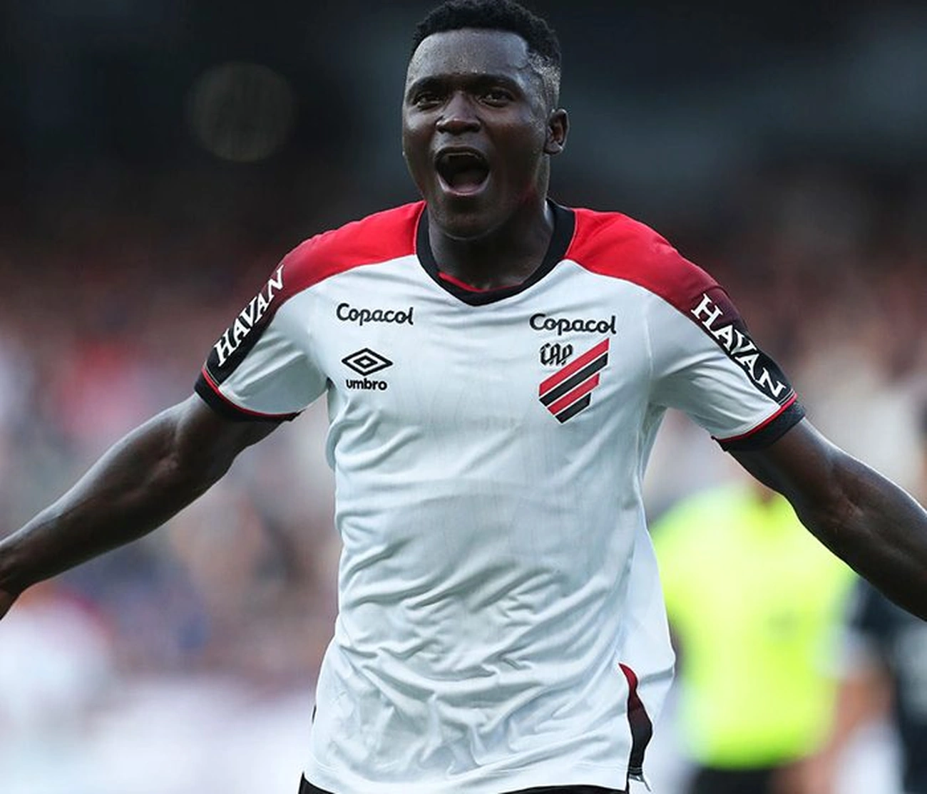 Athletico vence Remo e entra no G-4 do Brasileirão com 27 pontos agora