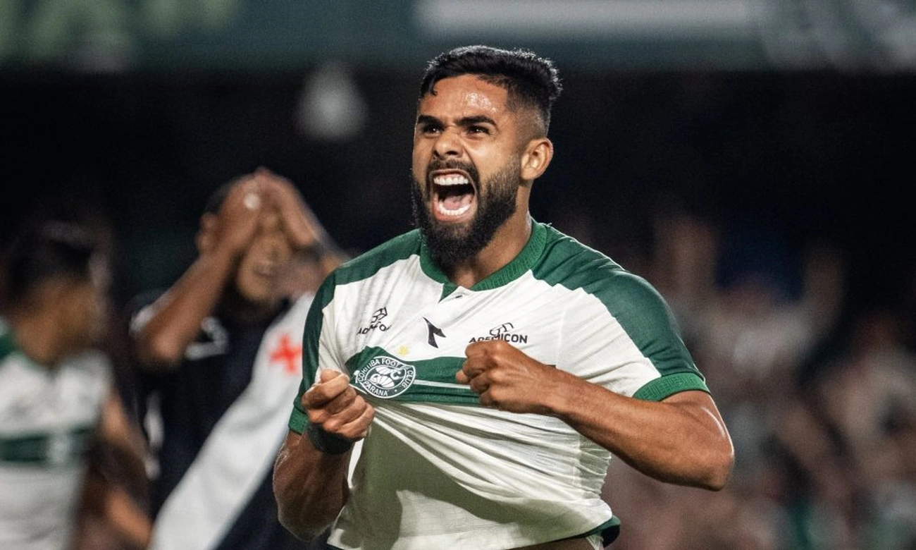 Coritiba enfrenta o Bahia hoje por vaga no G-6 do Brasileirão, ultrapassando São Paulo e Cruzeiro