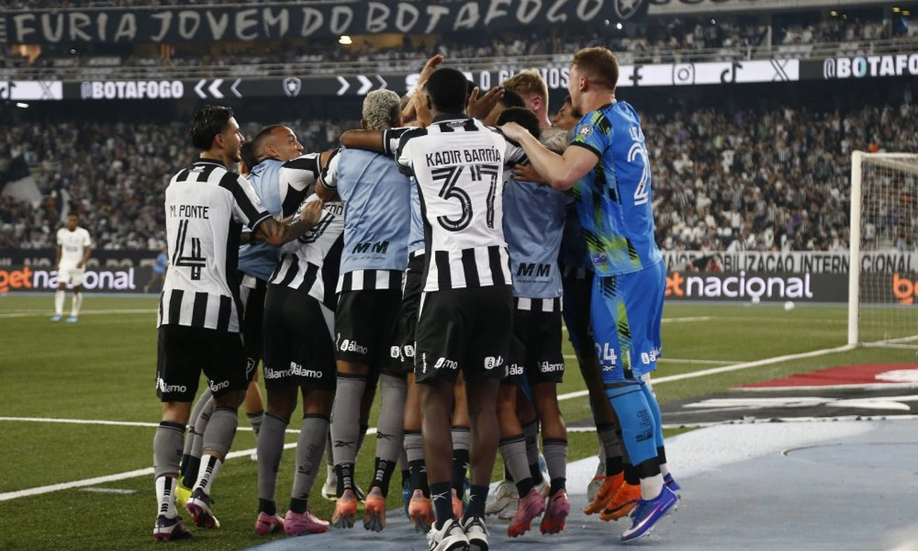 Botafogo em Crise: Entenda os 5 Motivos que Colocam o Clube à Beira do Abismo Hoje