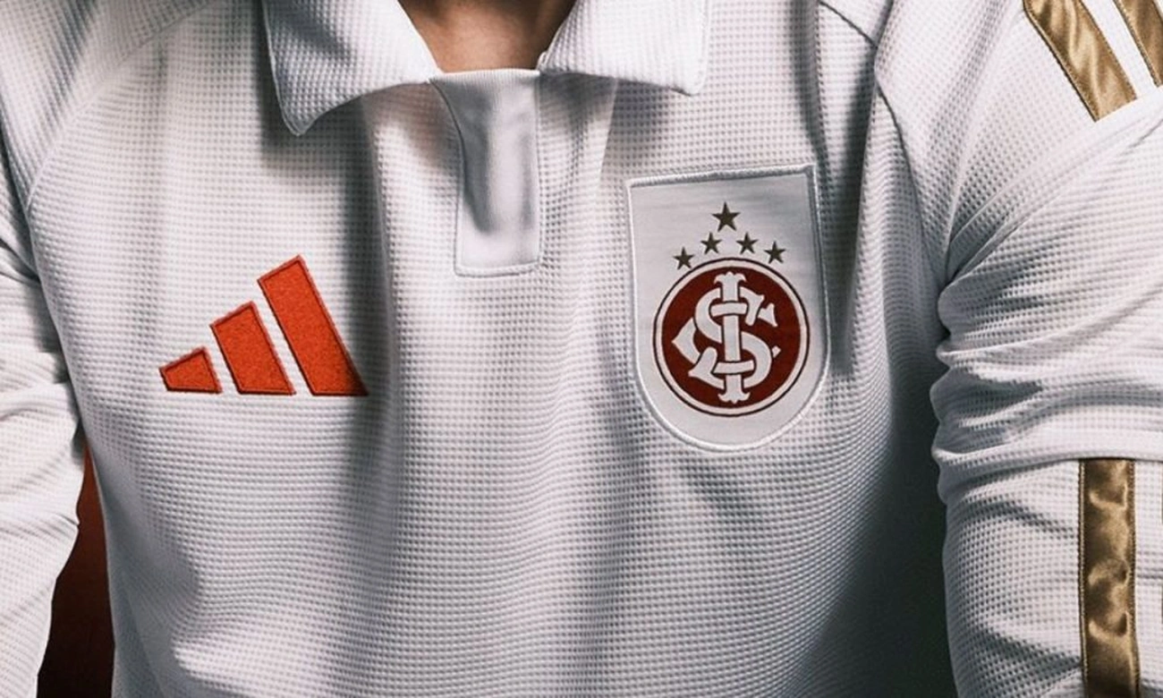 Inter lança camisa branca histórica agora em comemoração aos 20 anos de Mundial de Clubes