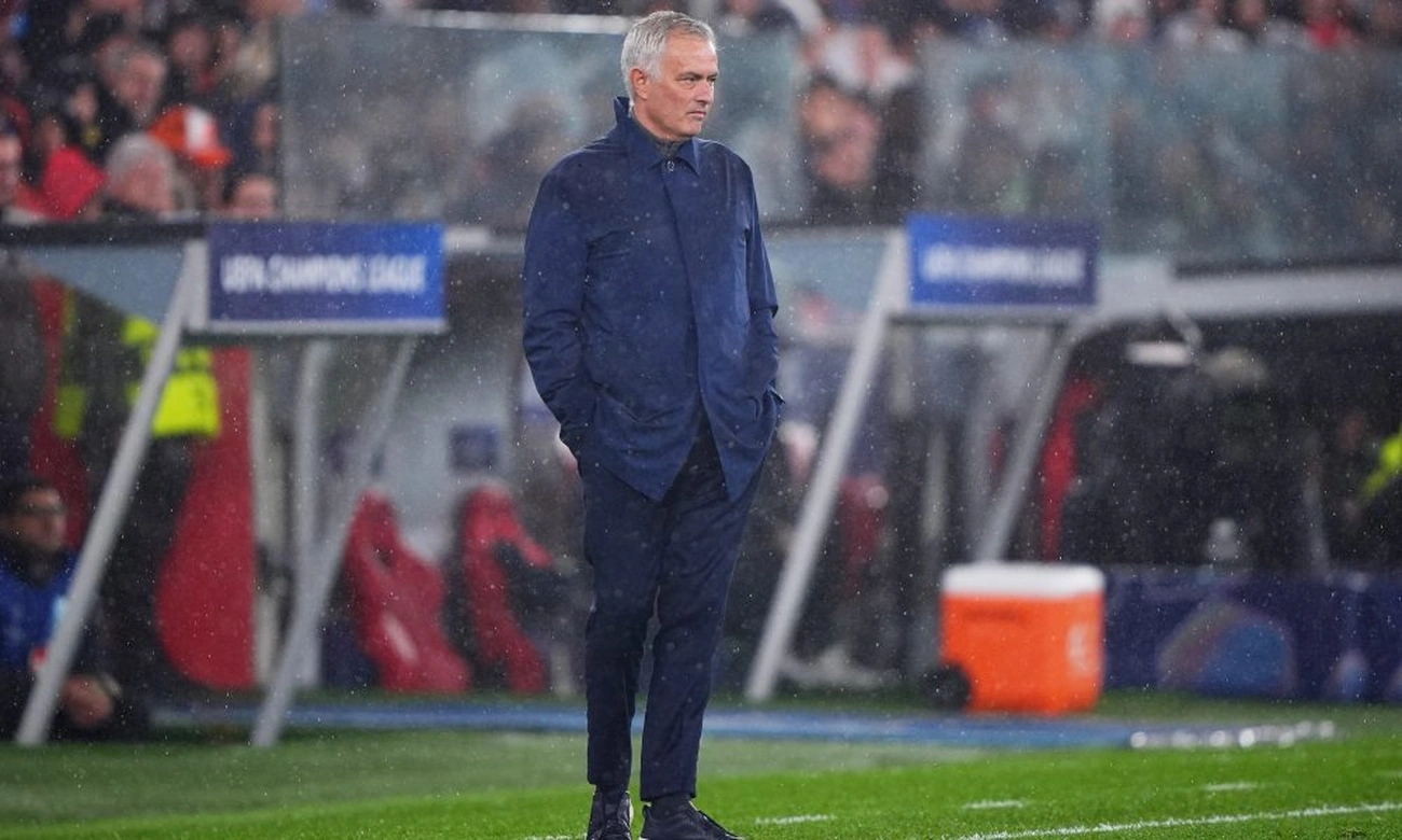 Mourinho exige reforços agora para voltar ao Real Madrid hoje
